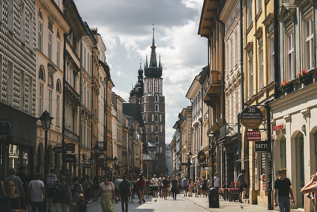 Strzelać do rosyjskich obiektów? Polacy zabrali głos, jest sondaż - 1 2025